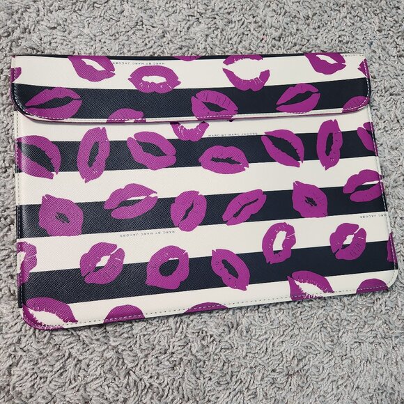 Marc Jacob Laptop/iPad Sleeve/Holder - Picture 1 of 8